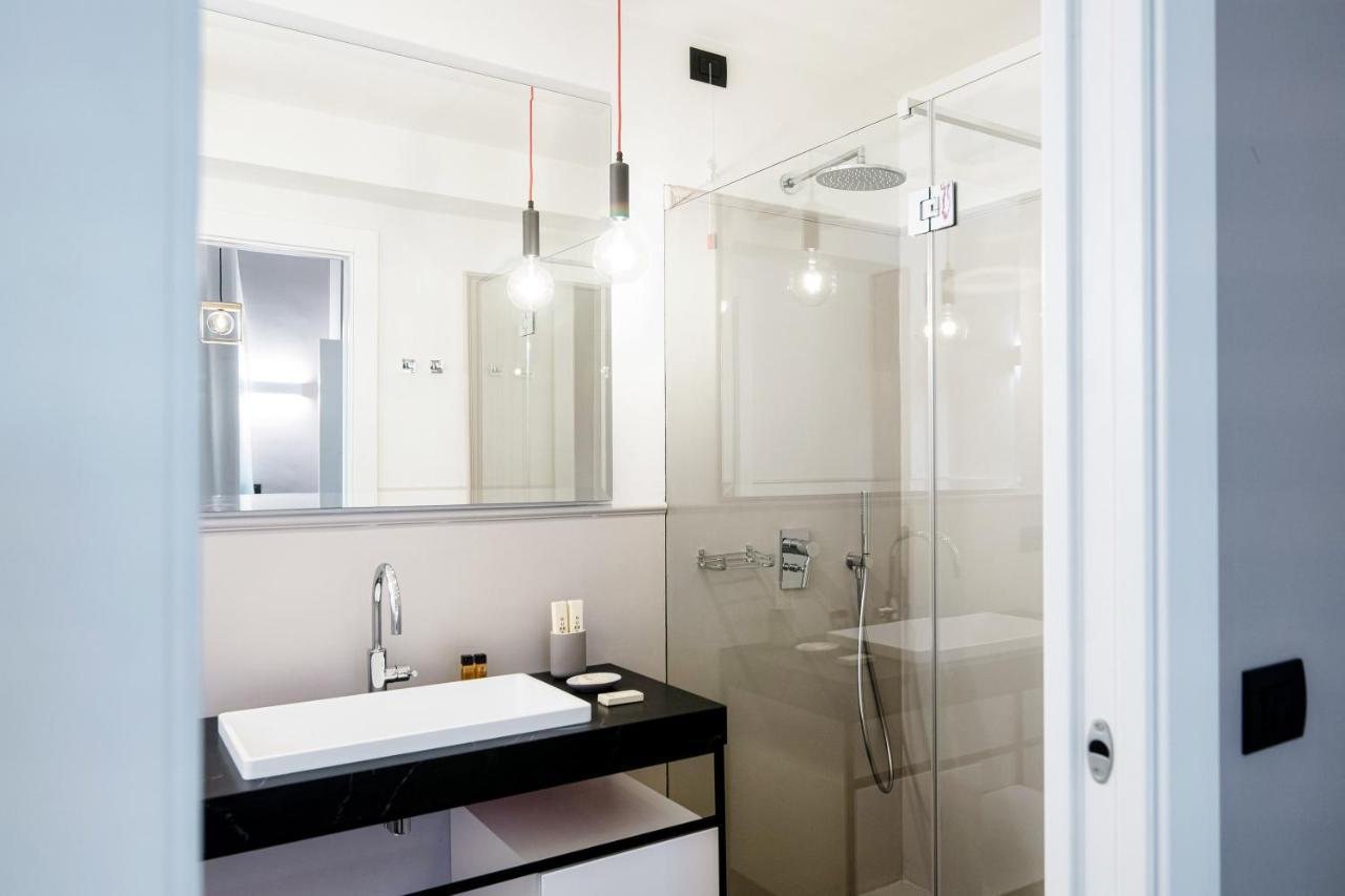 In Centro Luxury Rooms Como Exterior foto
